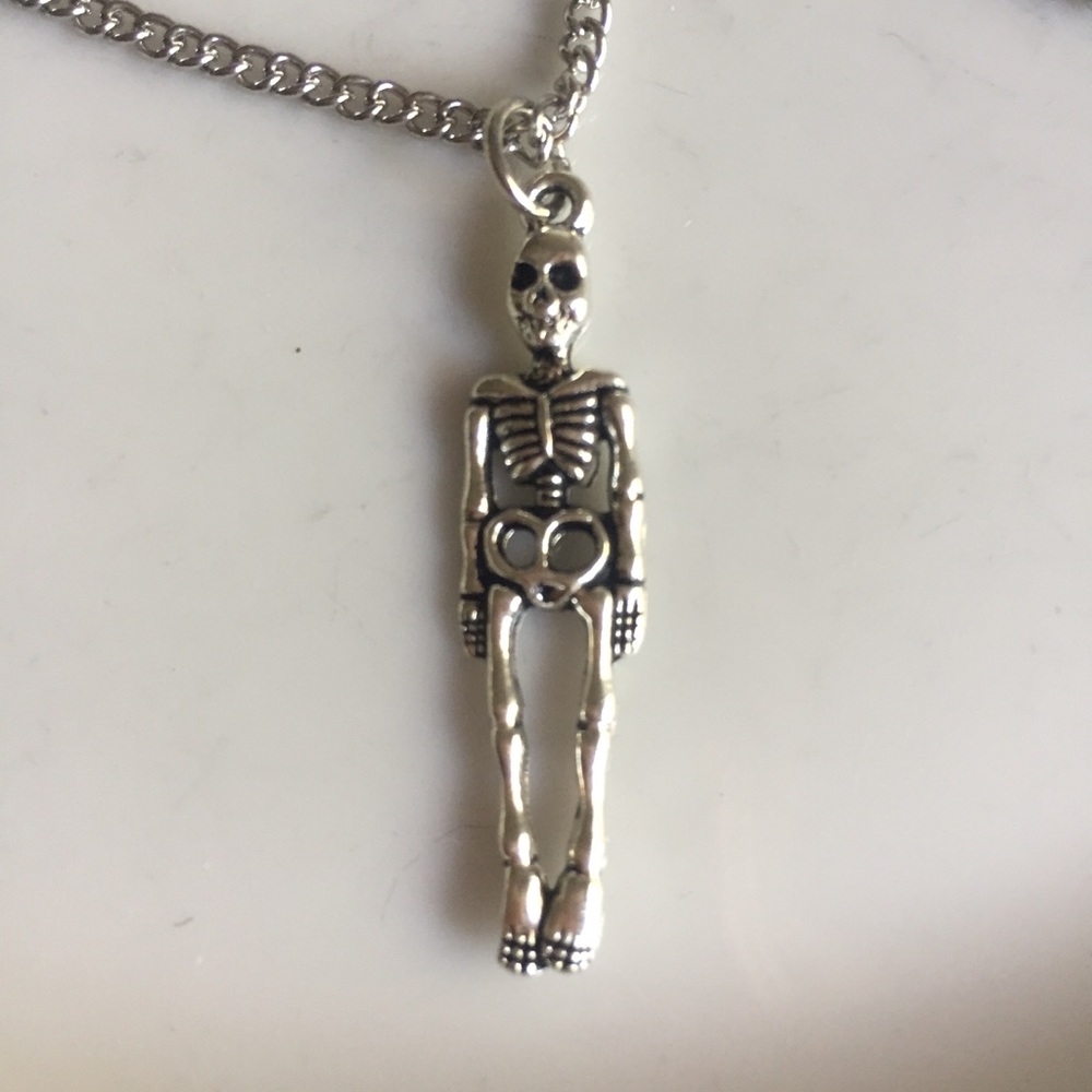 💀 Cute little Skeleton guy dangle necklace 💀
